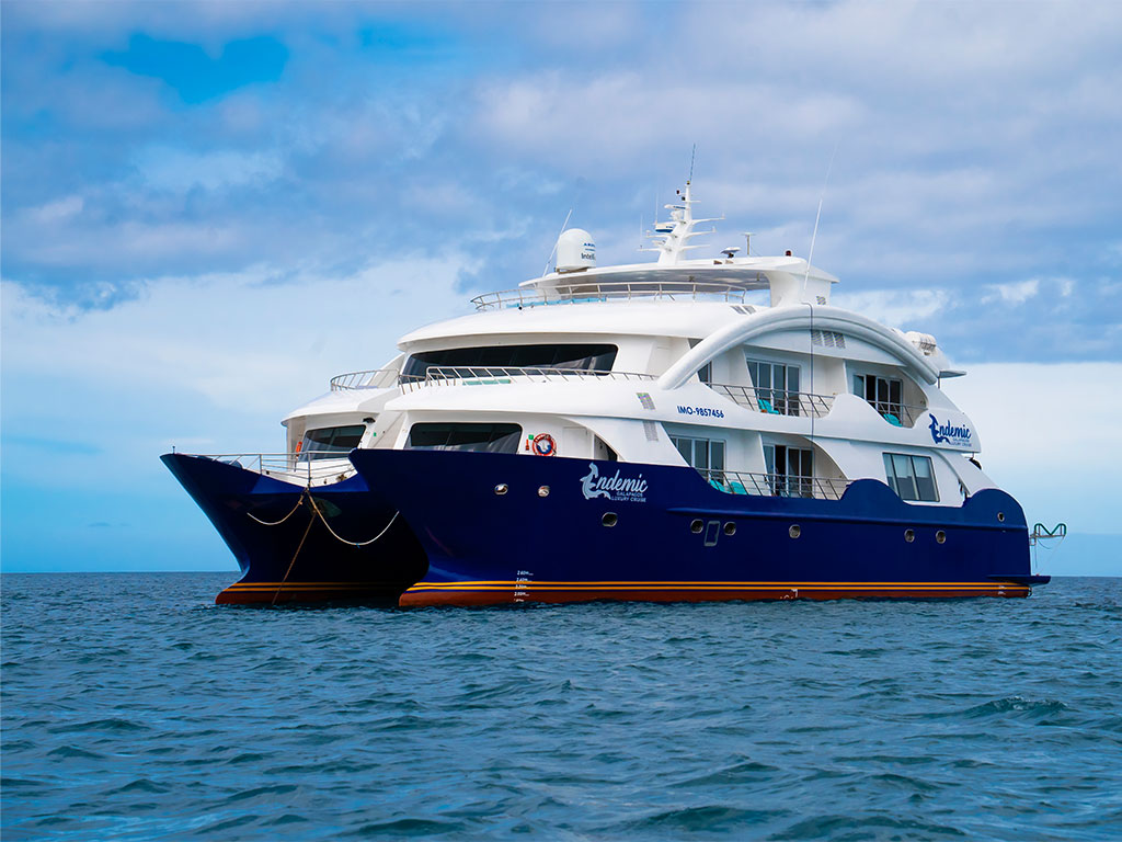 Darwin Bay Luxury Explorer Galápagos cruise