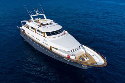 Angel Yacht Exterior 5